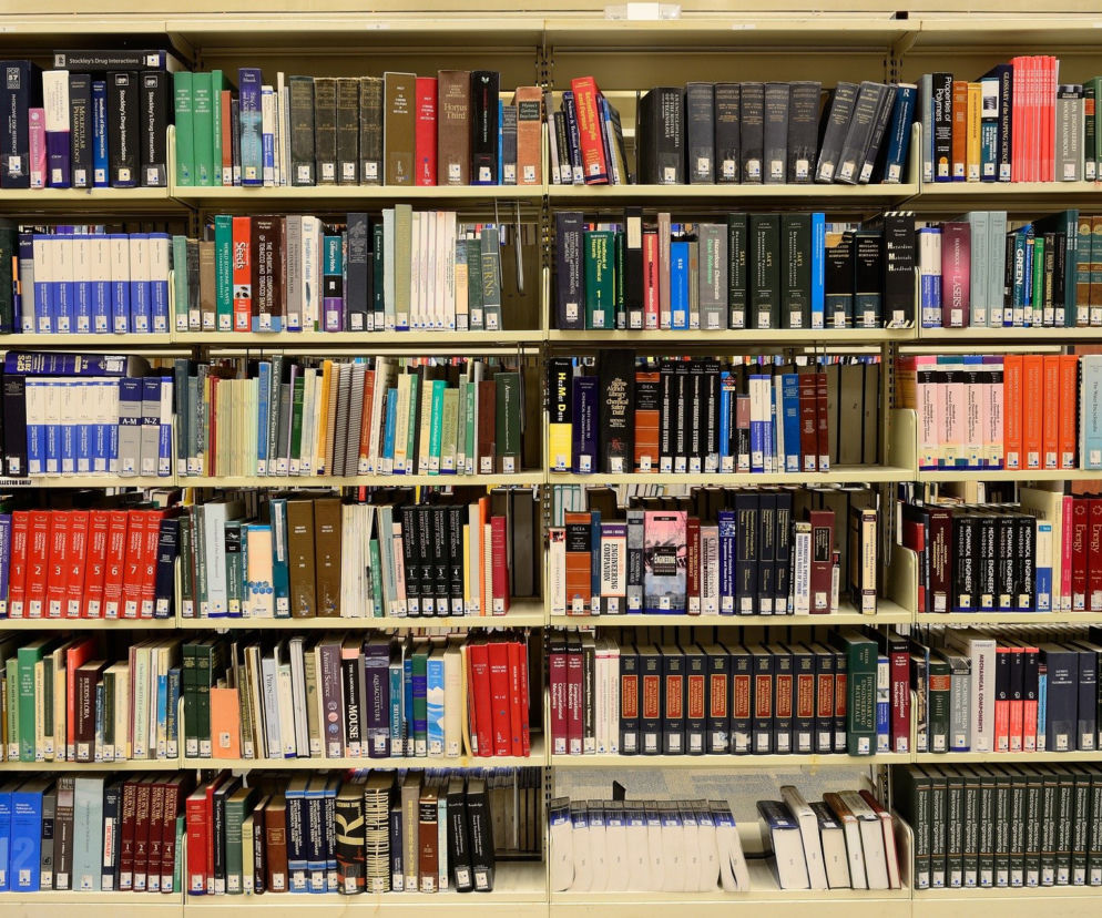 Przez pandemię rzadziej chodzimy do biblioteki