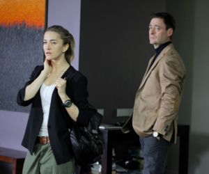 Na krawędzi 2 sezon odc. 1. Lena Korcz (Kamilla Baar), Jacek Rozenek