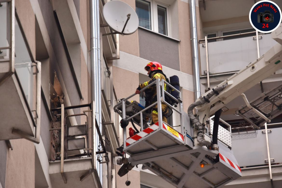 Pożar w centrum Warszawy. Balkon płonął jak pochodnia