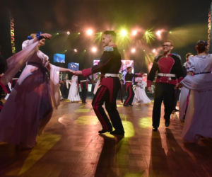 XIV Marszałkowski Bal Dobroczynny w CKK Jordanki. Zdjęcia ze środka. Efektowne kreacje VIP-ów