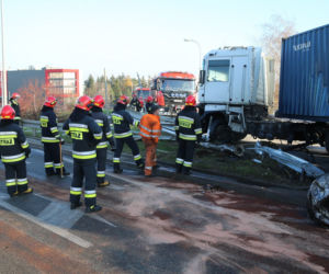 Wypadek TIRA na trasie Siekierkowskiej
