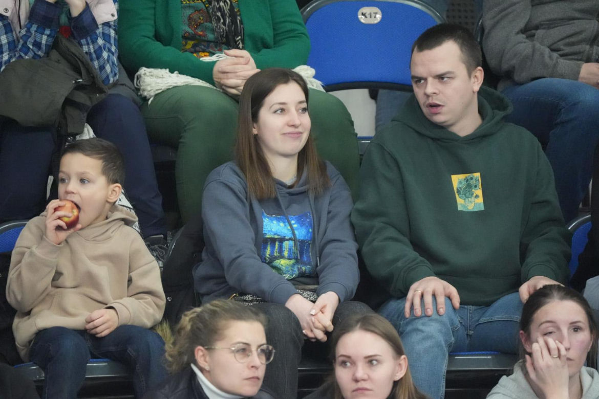 Halowe Mistrzostwa Polski 2025 w Arenie Toruń. Zdjęcia kibiców z trybun i sportowców