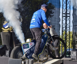 Tak PRES Toruń świętował mistrzostwo z kibicami! Feta pod Motoareną