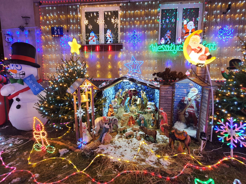 Odlotowy ogród na Bielanach. Niesamowite iluminacje!  