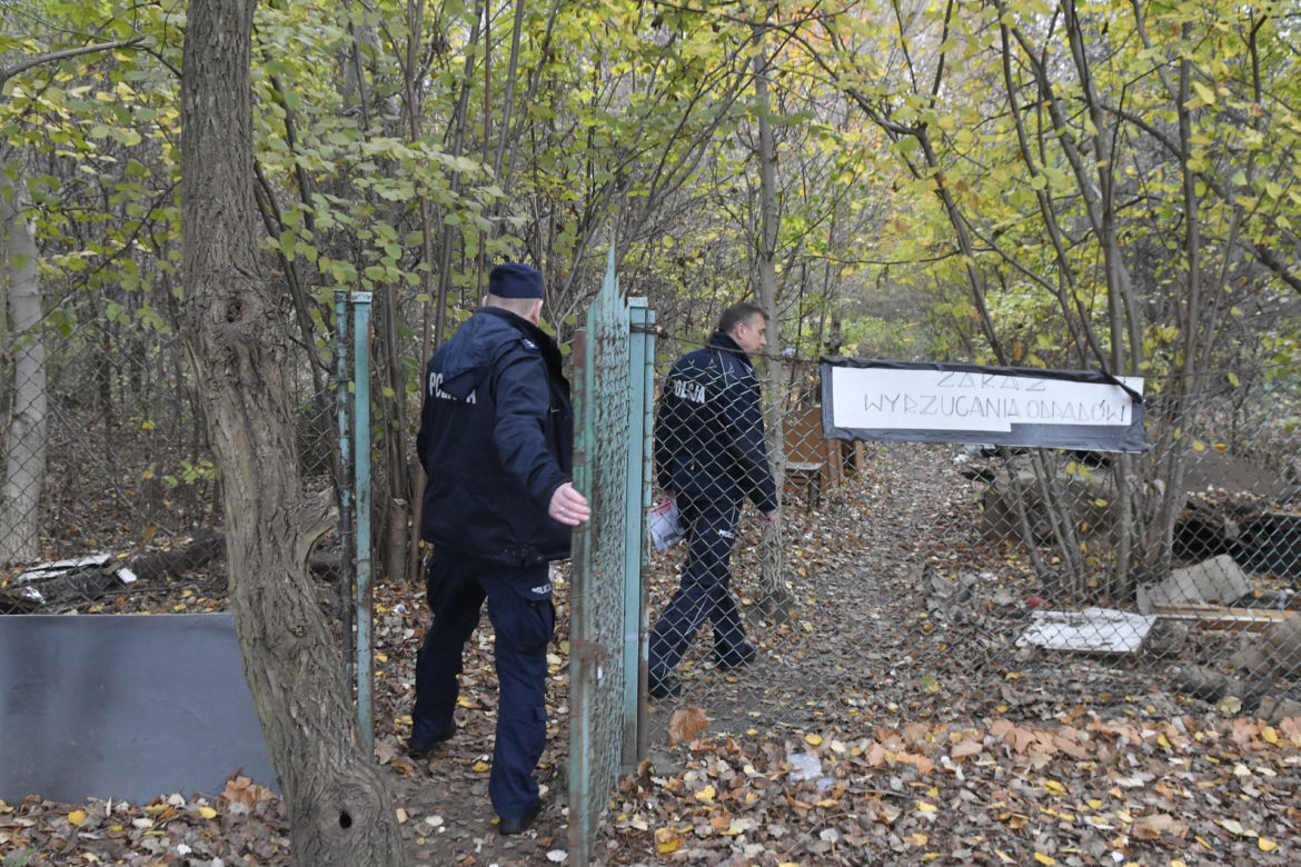 Niemowlę znalezione w ogródkach działkowych