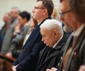 Jarosław Kaczyński na otwarciu wystawy pt. „Katyń 1940 - Smoleńsk 2010. Anatomia kłamstwa” w Muzeum Miejskim w Jastrzębiu-Zdroju