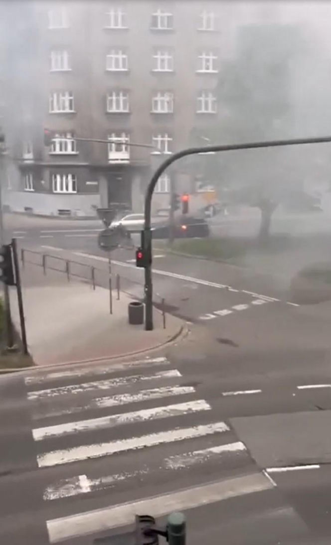 Pożar w centrum Krakowa! O krok od eksplozji. Miasto sparaliżowane