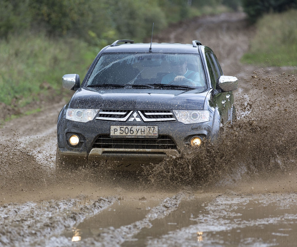 Mitsubishi Pajero Sport 2014