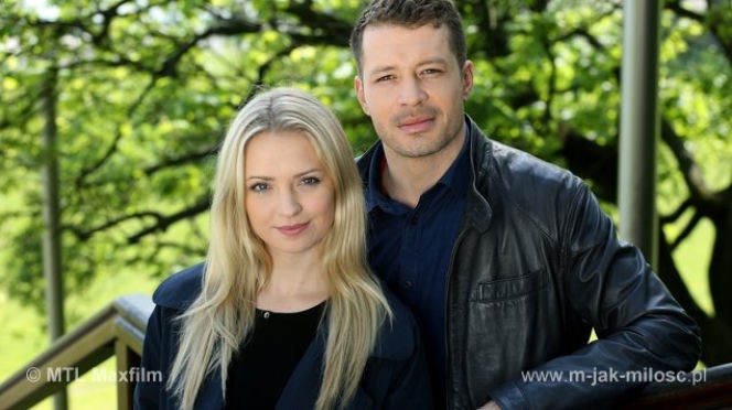 M jak miłość. Joasia (Barbara Kurdej-Szatan), Tomek (Andrzej Młynarczyk)