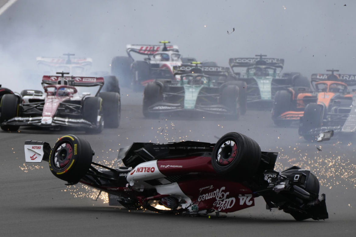 Potworny wypadek podczas wyścigu o GP Wielkiej Brytanii F1