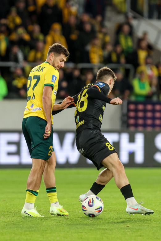 Mecz GKS Katowice - Korona Kielce. Ponad 12 tysięcy kibiców zobaczyło heroiczne zwycięstwo