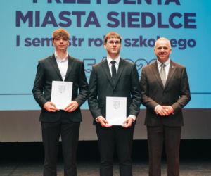 Najzdolniejsi uczniowie odebrali stypendia Prezydenta Miasta Siedlce