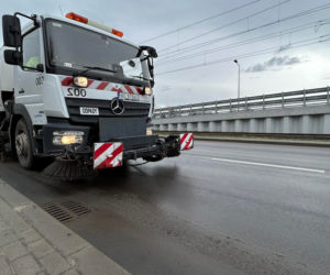 Wiosenne porządki w Poznaniu. Zamiatarki już na ulicach