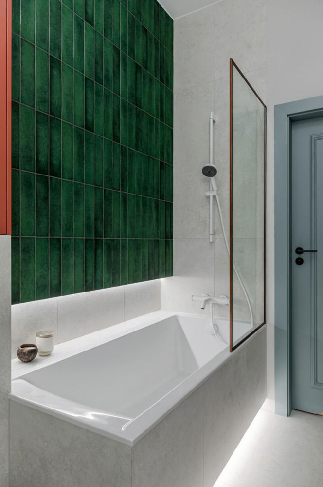 Mieszkanie w kolorach szałwiowej zieleni i ciepłej terakoty