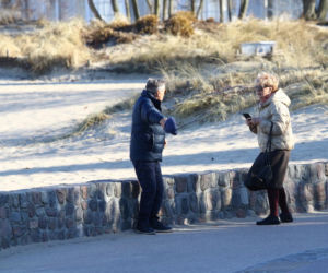 Stefan Friedmann z żoną na spacerze