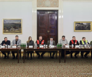 Prezydent Nawrocki rozmawia z rolnikami w Warszawie