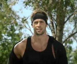 William LEVY, Maximiliano z TRIUMFU MIŁOŚCI, w reklamie sieci komórkowej