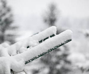 Widok po po nocnych, intensywnych opadach śniegu w Przemyślu