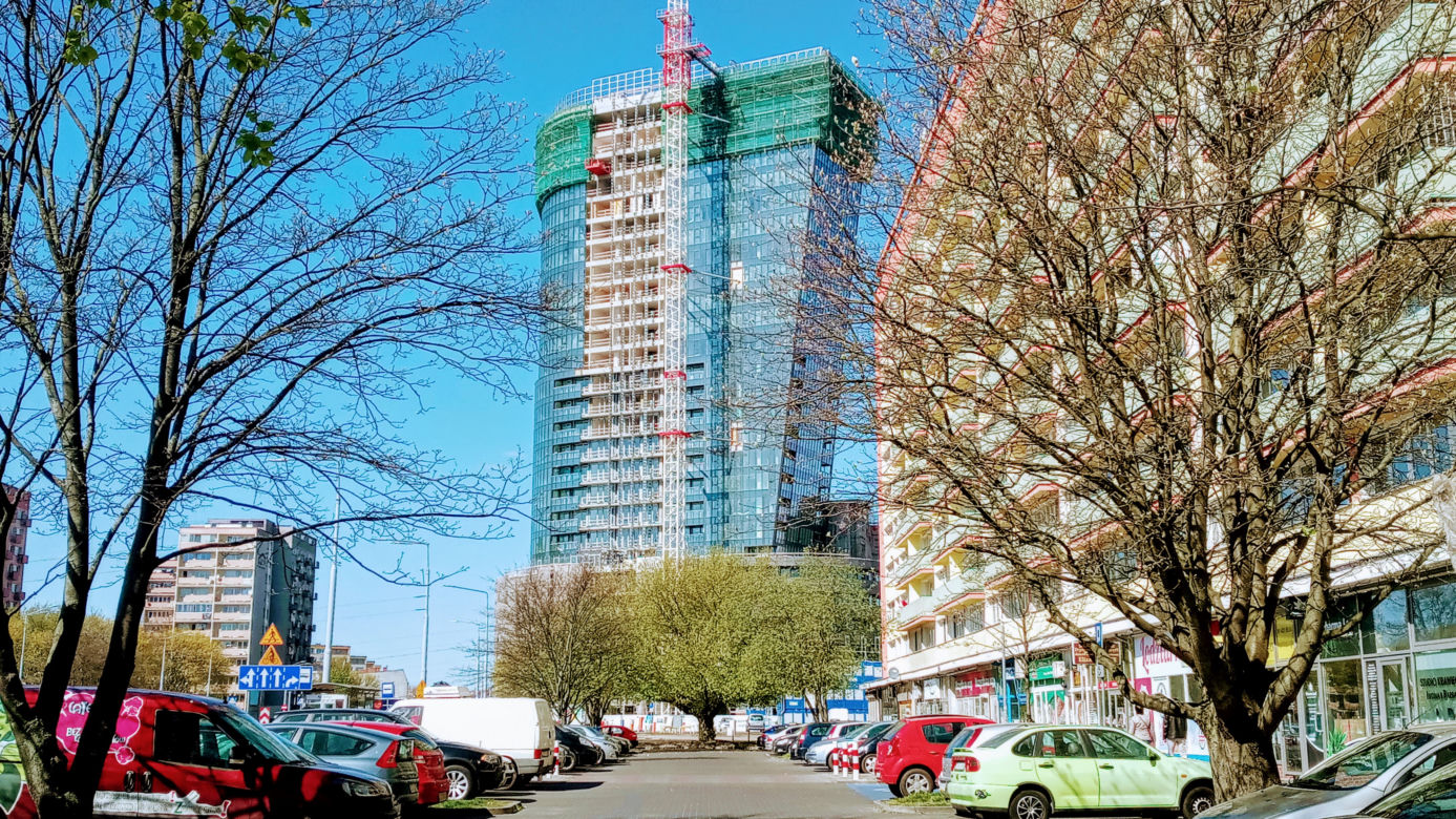 Budowa Hanza Tower - kwiecień 2020
