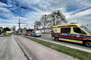 Trolejbus pełen przedszkolaków zderzył się z BMW. Chwile grozy na ulicach Gdyni