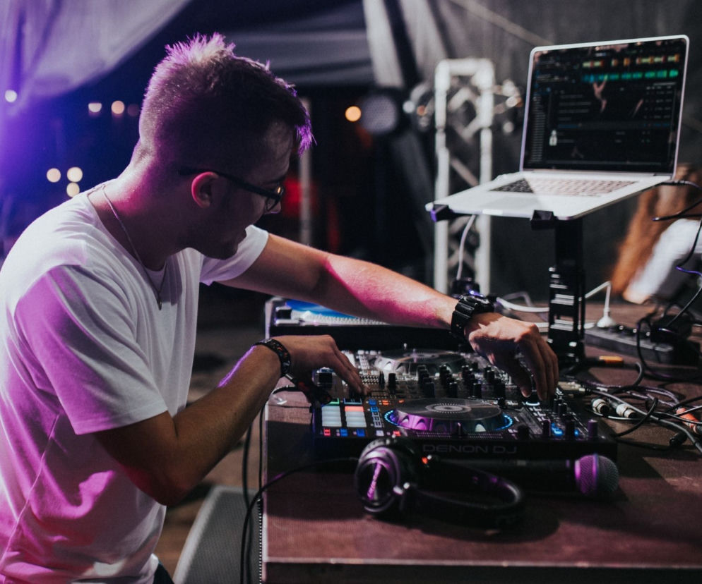 Damian Likus wydaje kolejny singiel! Future House’owy utwór Rage!