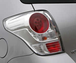 Toyota Verso 2014 vs Toyota Verso 2011