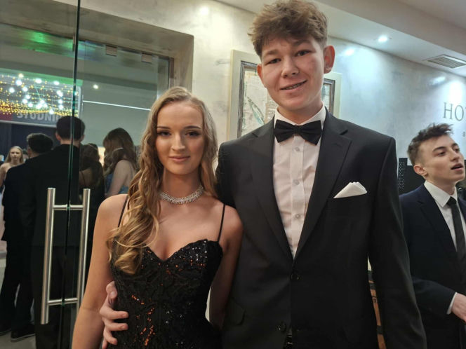 Studniówka 2026 maturzystów II LO w Starachowicach