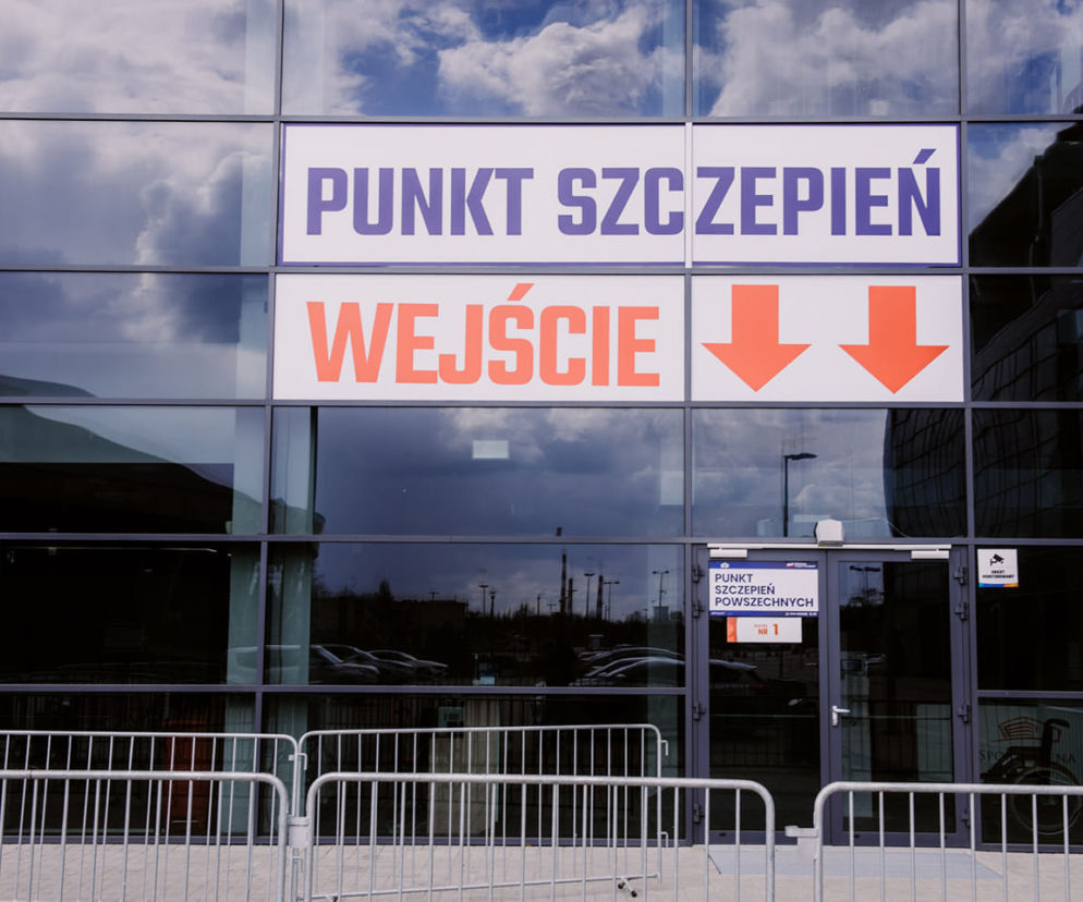 W Łódź Sport Arenie zabrakło szczepionek i punt został zawieszony! 