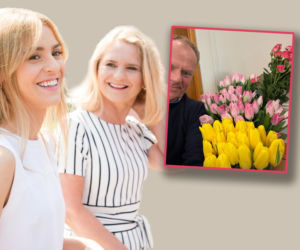 Donald Tusk z bukietami na Dzień Kobiet