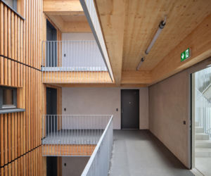 Drewniana mieszkaniówka w czeskim Zdarze