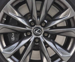 Lexus LS500h F-Sport