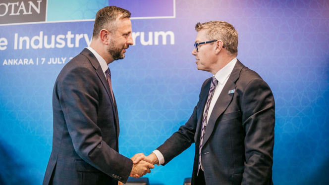 Szczyt NATO w Ankarze z udziałem szefa MON