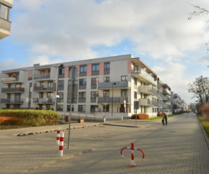 Mieszkańcy Białołęki przerażeni. Pociągi rozjadą kościół 