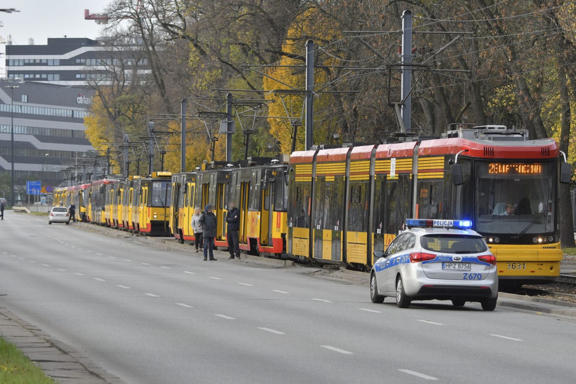 Wypadek tramwajowy przy ul.Elekcyjnej w Warszawie