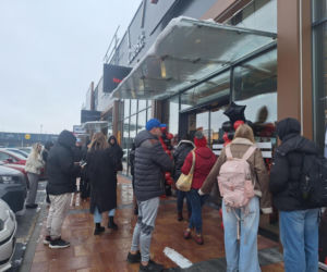 Na to czekały tysiące tarnogórzan. Park handlowy S1 w Tarnowskich Górach w końcu otwarty. Promocje i DJ rozkręcają to miejsce