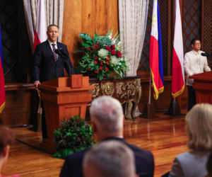 Karol Nawrocki z żoną na historycznych rozmowach na Filipinach
