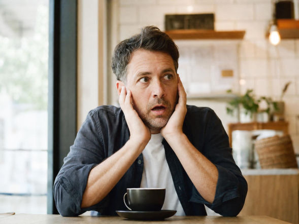 Umówiłem się z kobietą po rozwodzie. Na kawę przyszła z byłym mężem