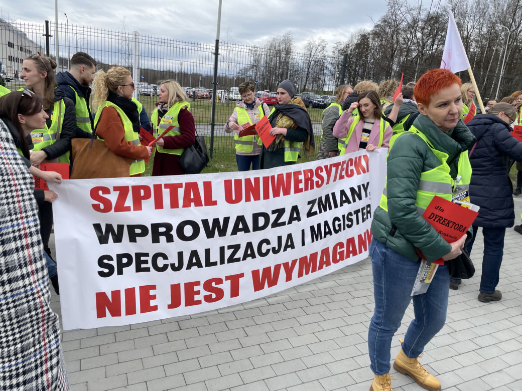 Protest pielęgniarek w Krakowie 30.03.