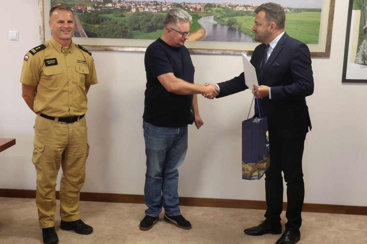 Bohaterowie z Łomży ocalili 4-latkę. "Byliśmy po prostu w odpowiednim miejscu"