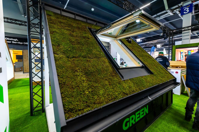 Systemowe zielone dachy - maty wegetacyjne z roślin rozchodnikowych, ziół i mchów