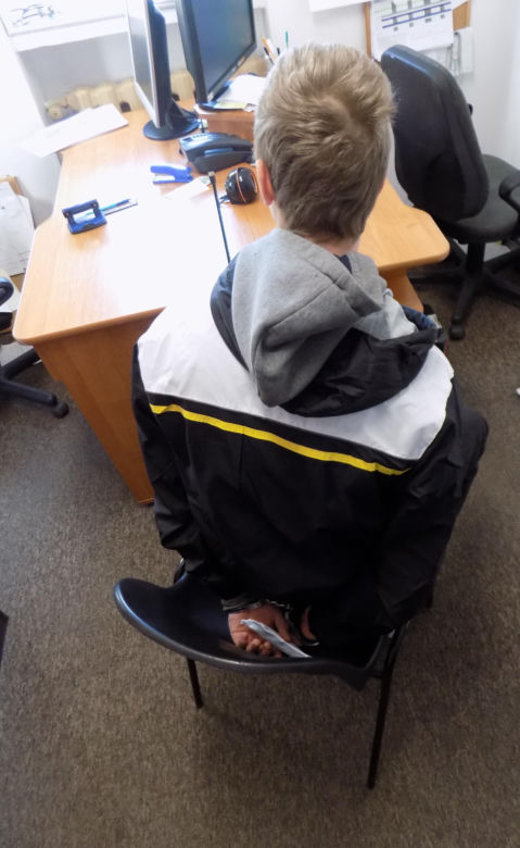 Ostrzelanie autobusu pod Krakowem. Kierowca i pasażerowie cudem uniknęli śmierci!