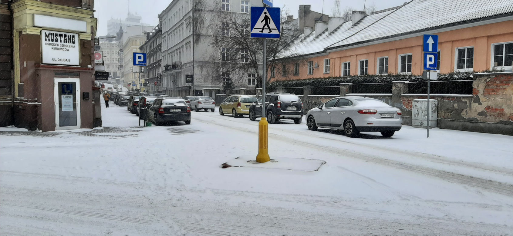 Poznańskie ulice o poranku 8.02