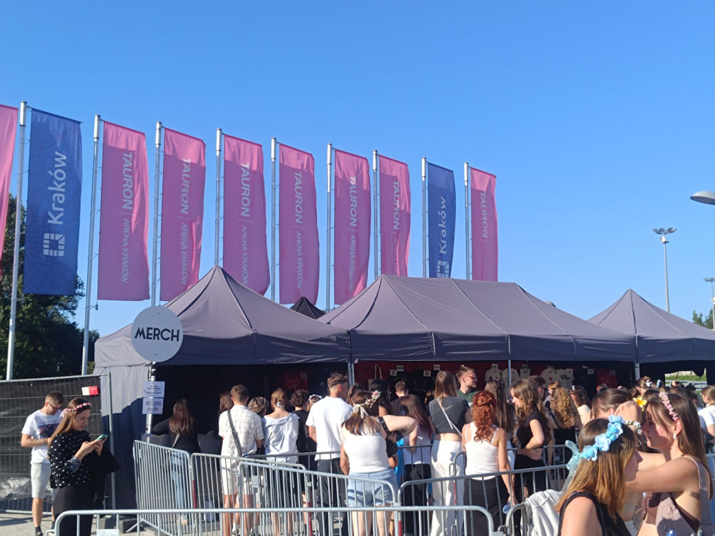 Shawn Mendes wrócił do Polski. Fani pokazali, że tęsknili! [Relacja z koncertu]