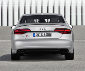 Audi S8 plus
