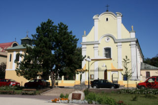 To miasto w woj. łódzkim kiedyś prawie się wyludniło. Dziś jest jednym z najciekawszych w regionie