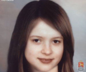 7-letnia Karina Surmacz zniknęła. Była świadkiem brutalnej egzekucji własnej matki. Nazwali ją dzieckiem mafii