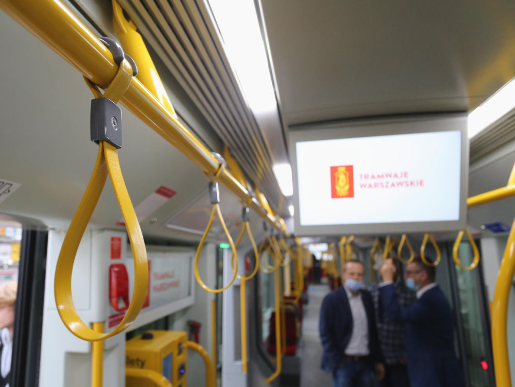 Nowy tramwaj wyjechał warszawskie tory! 