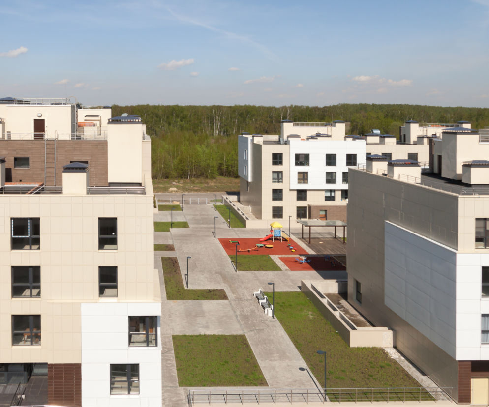 Domy wielorodzinne bez balkonów