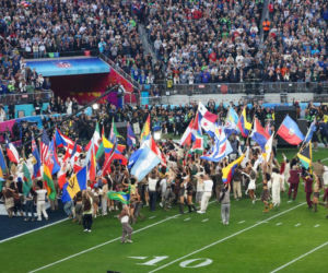Halftime show na Super Bowl 2026: Bad Bunny, Lady Gaga, Pedro Pascal, Cardi B, John Bon Jovi i smaczki polityczne