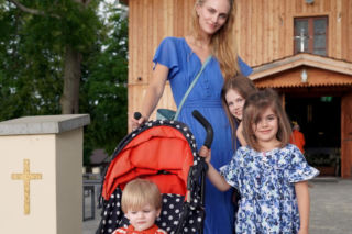Ewelina klęczała pod obrazem i błagała o uzdrowienie. Kilka godzin później zdarzył się cud